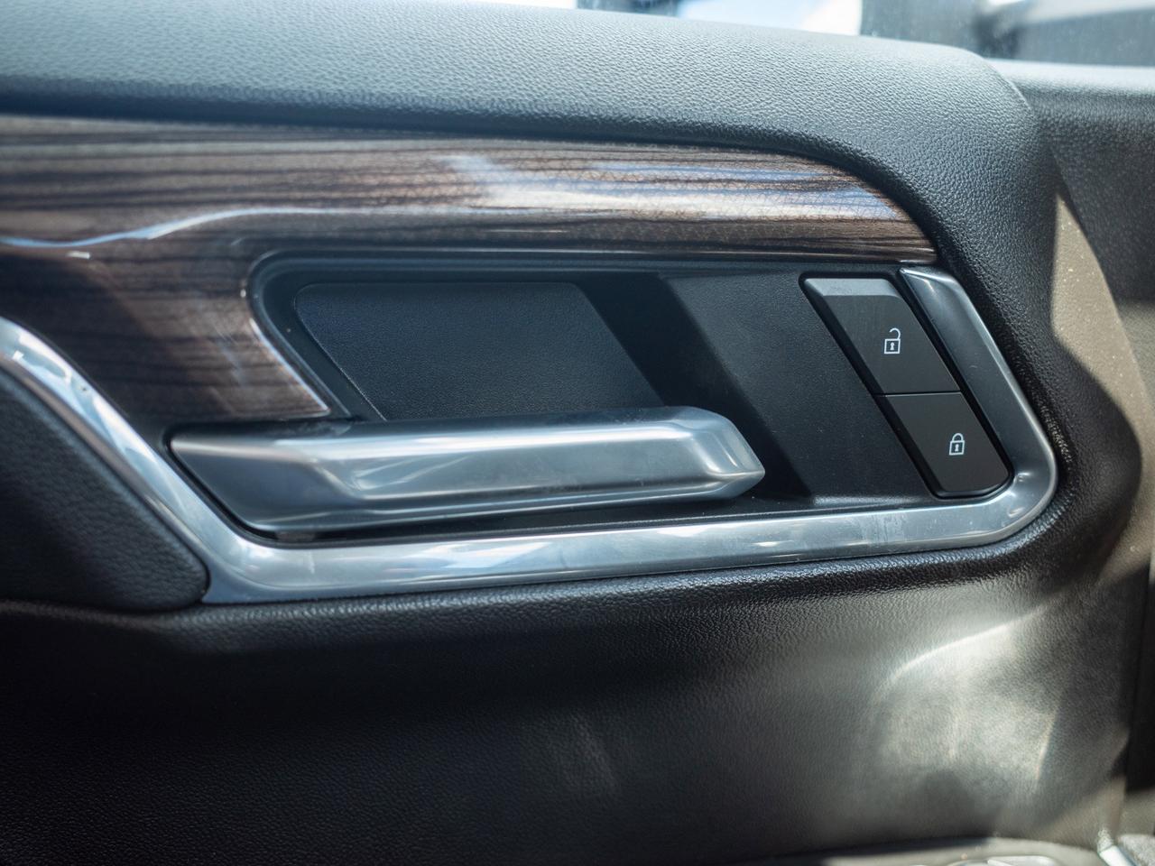 2025 Chevrolet Silverado 1500 LT Trail Boss - Turbocharged Engine   Cloth Seats Photo