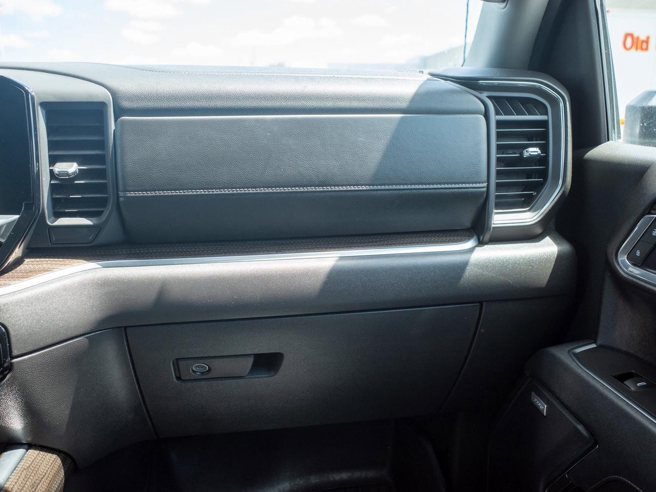 2025 Chevrolet Silverado 1500 LT Trail Boss - Turbocharged Engine   Cloth Seats Photo