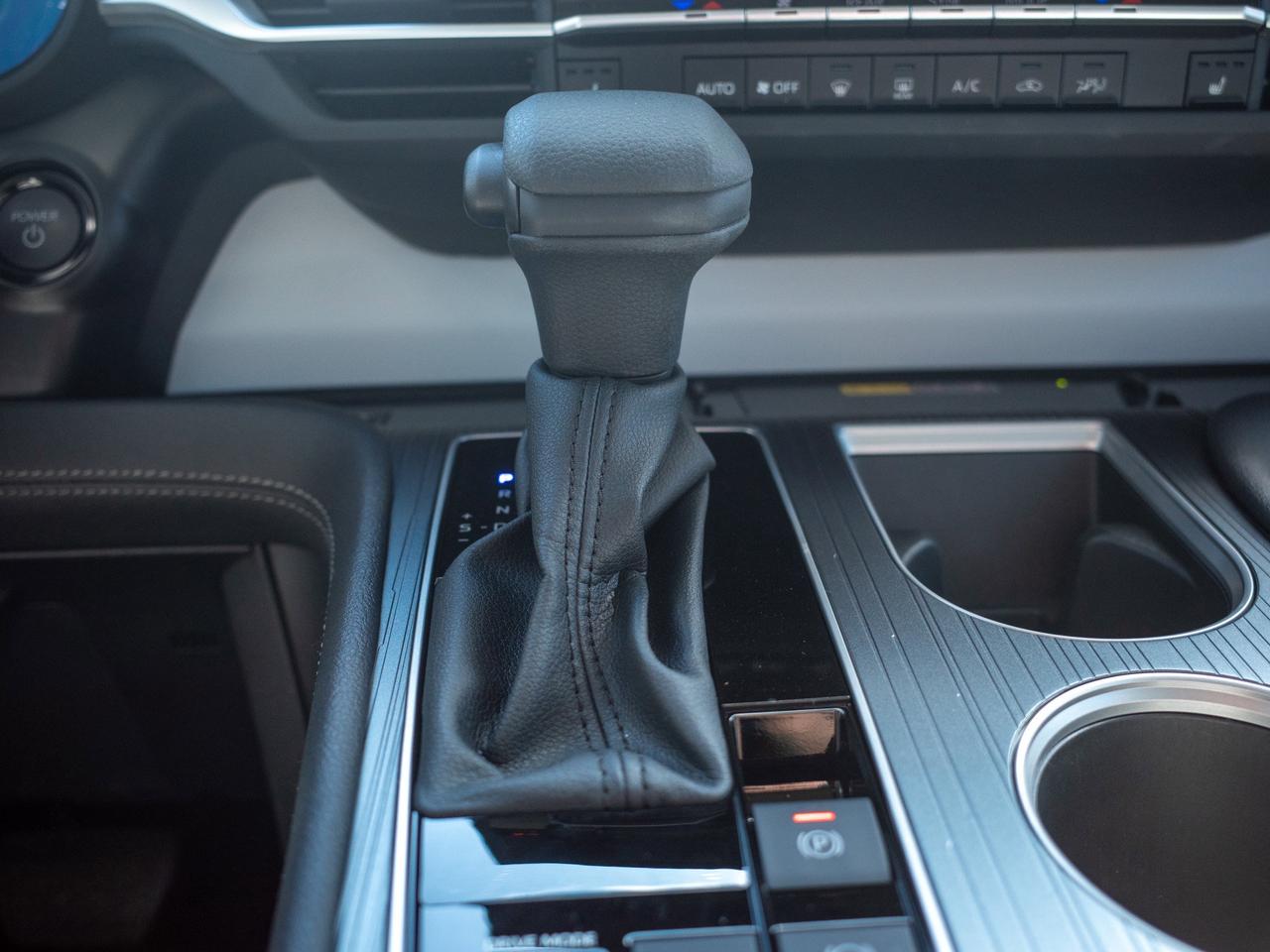 2026 Toyota Sienna - Turn Signal Mirrors   Cross-Traffic Alert Photo