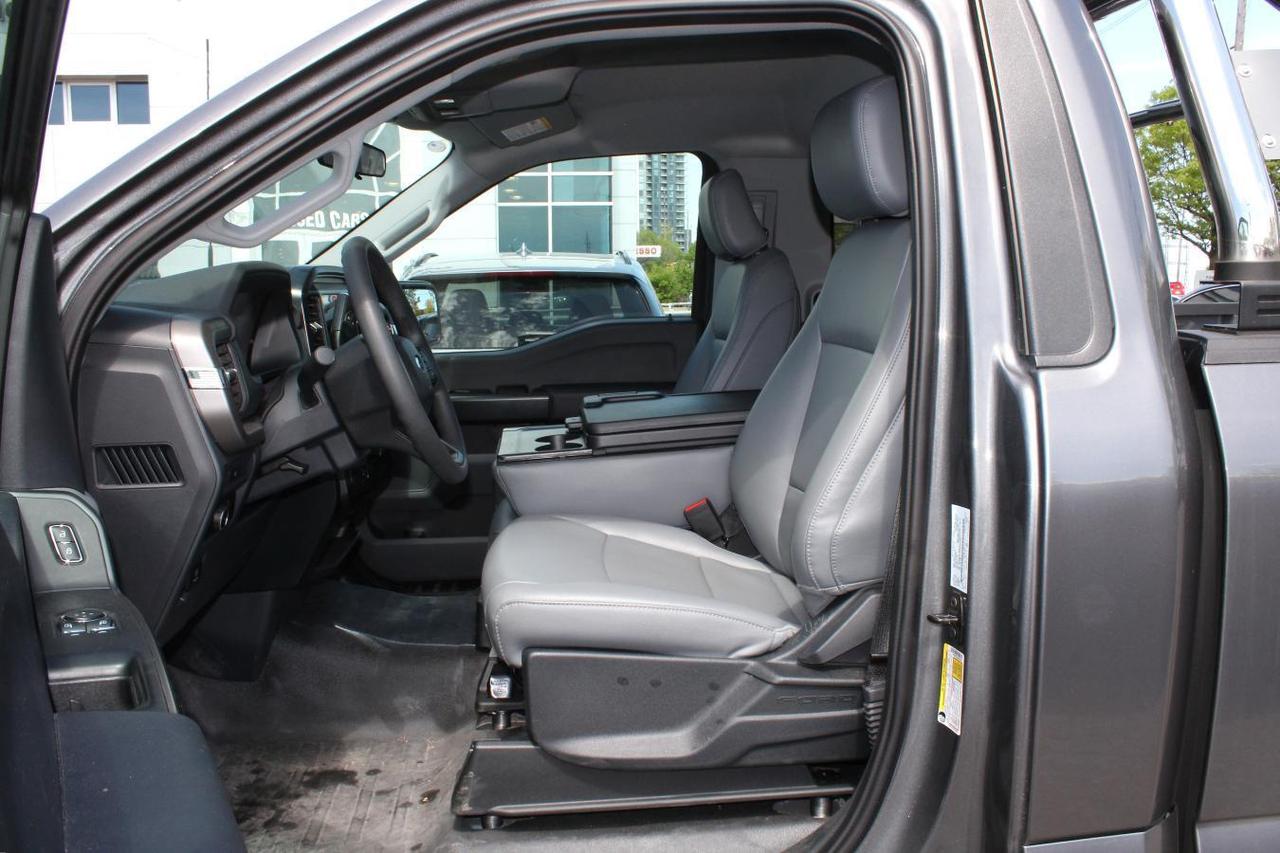 2025 Ford F-150 F150 Xl  SiriusXM BkpCam SideSteps LightBar Photo