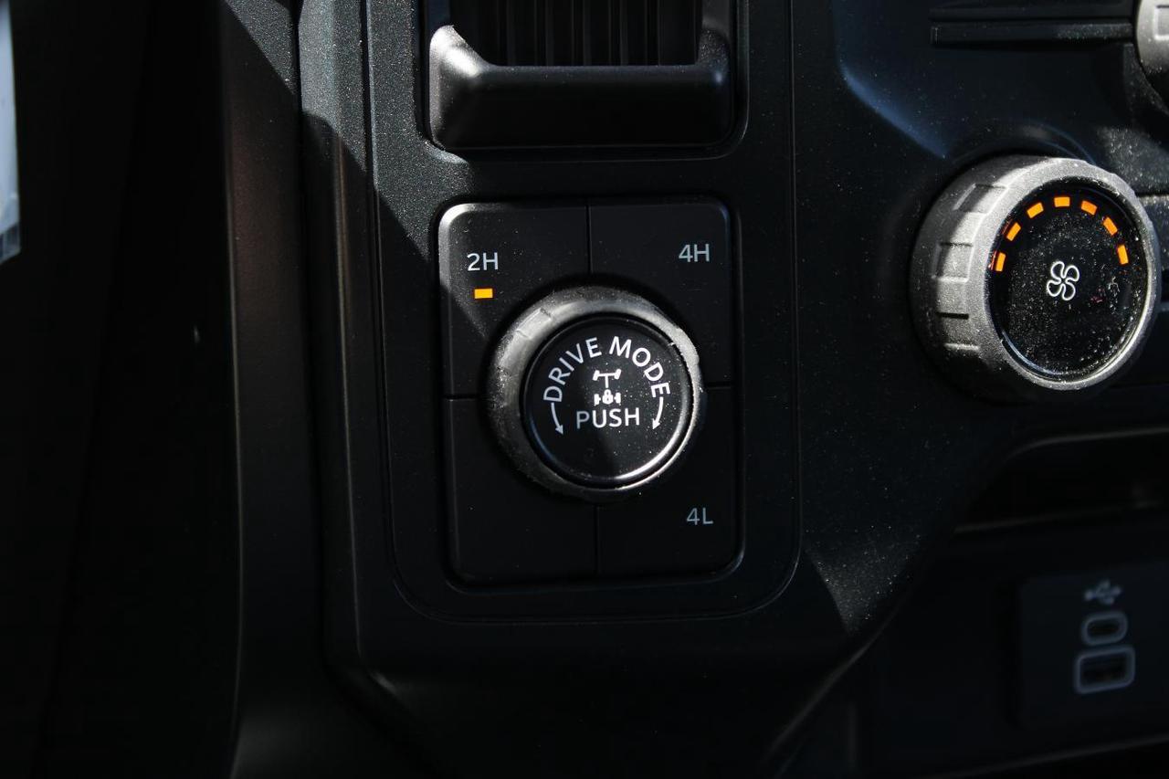 2025 Ford F-150 F150 Xl  SiriusXM BkpCam SideSteps LightBar Photo
