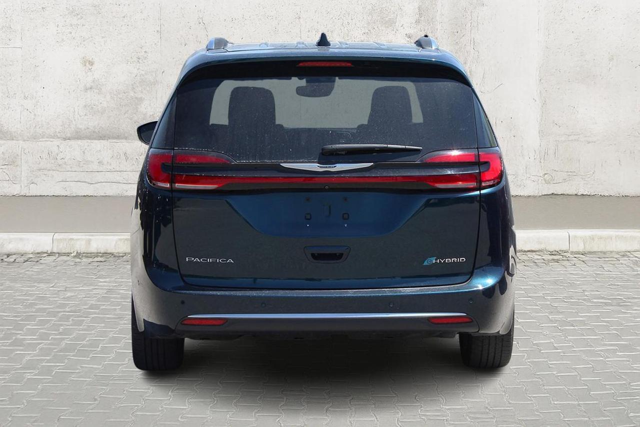 2023 Chrysler Pacifica Hybrid Pinnacle  Gps SiriusXM Moonroof BkpCam ParkingSens Photo
