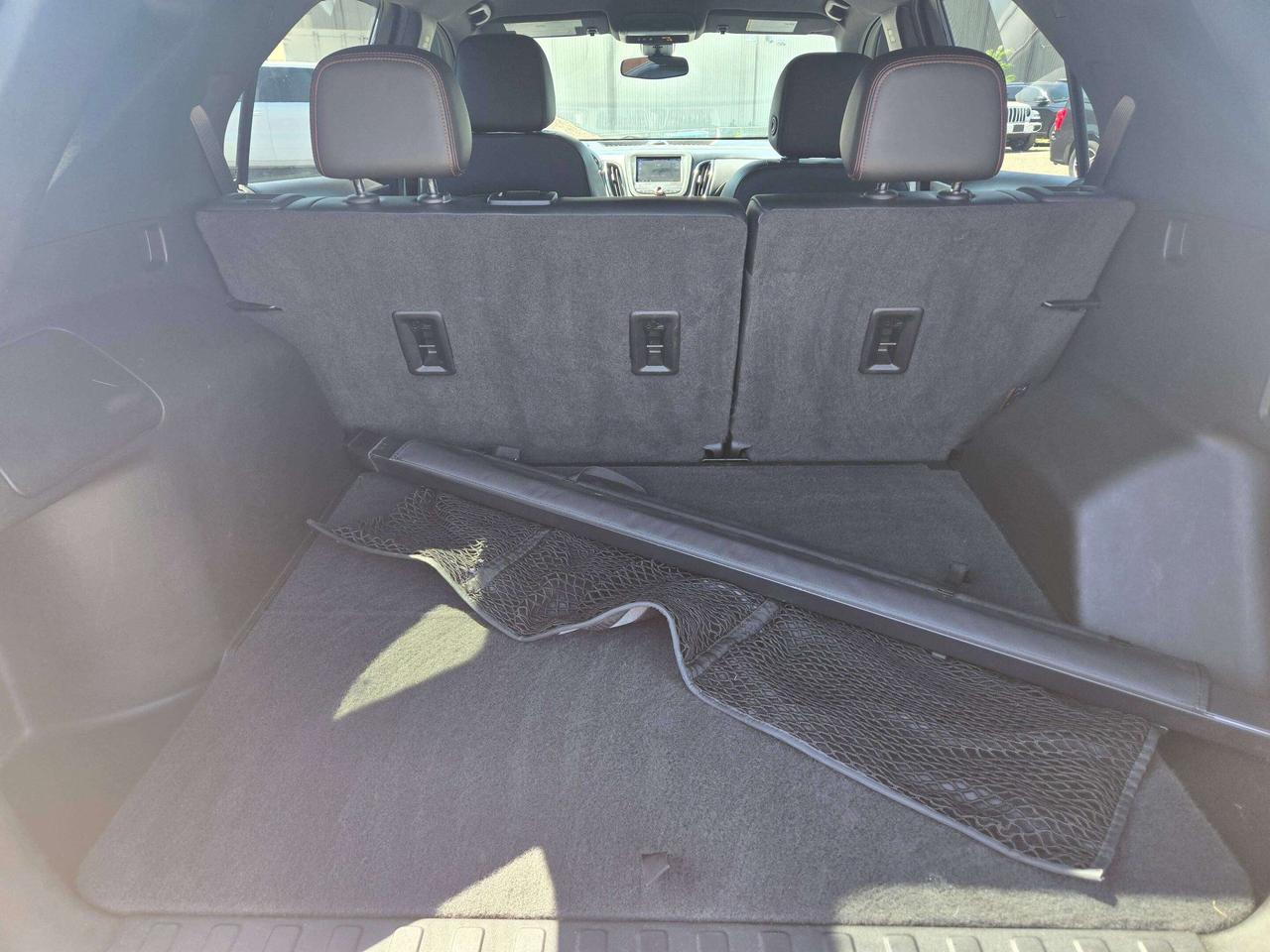 2022 Chevrolet Equinox RS, BSM, Power Liftgate Photo
