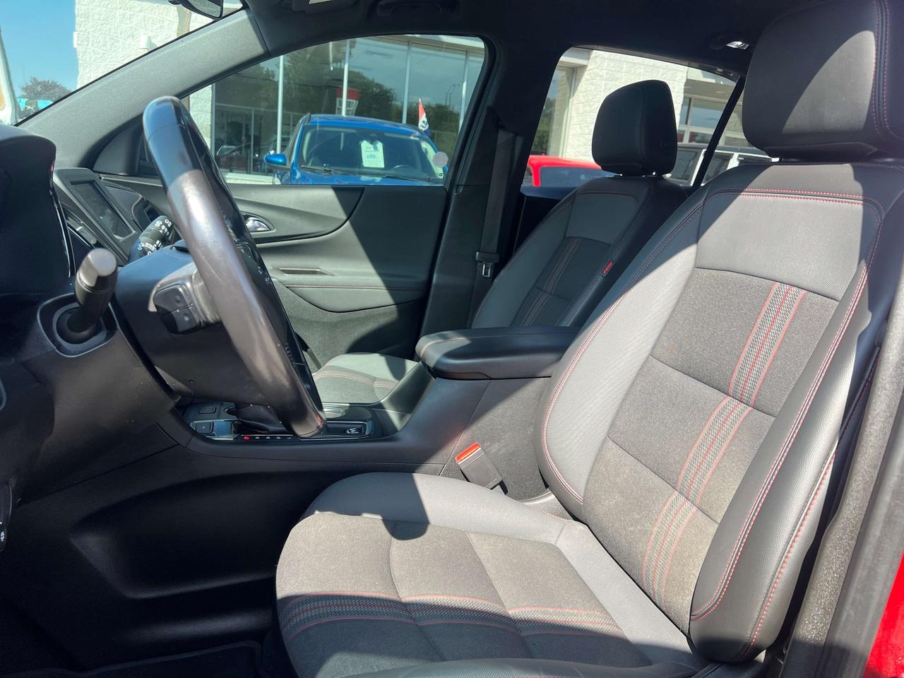 2022 Chevrolet Equinox RS, BSM, Power Liftgate Photo