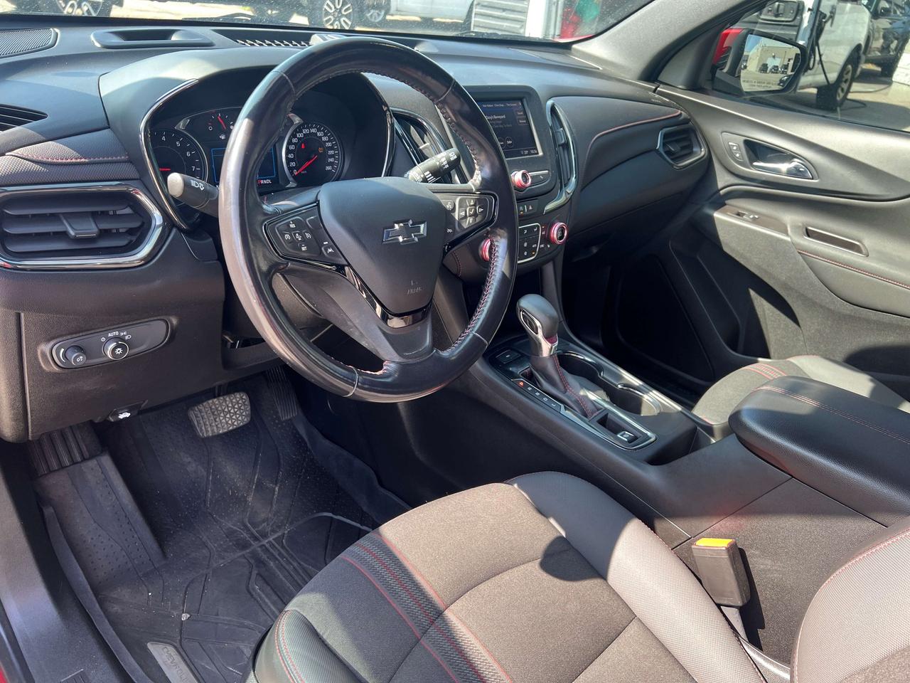 2022 Chevrolet Equinox RS, BSM, Power Liftgate Photo
