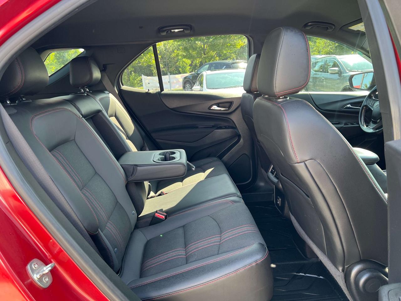 2022 Chevrolet Equinox RS, BSM, Power Liftgate Photo