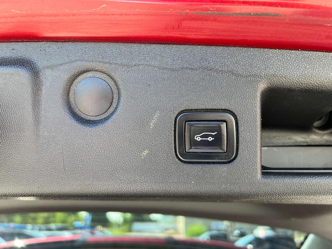 2022 Chevrolet Equinox RS, BSM, Power Liftgate Photo