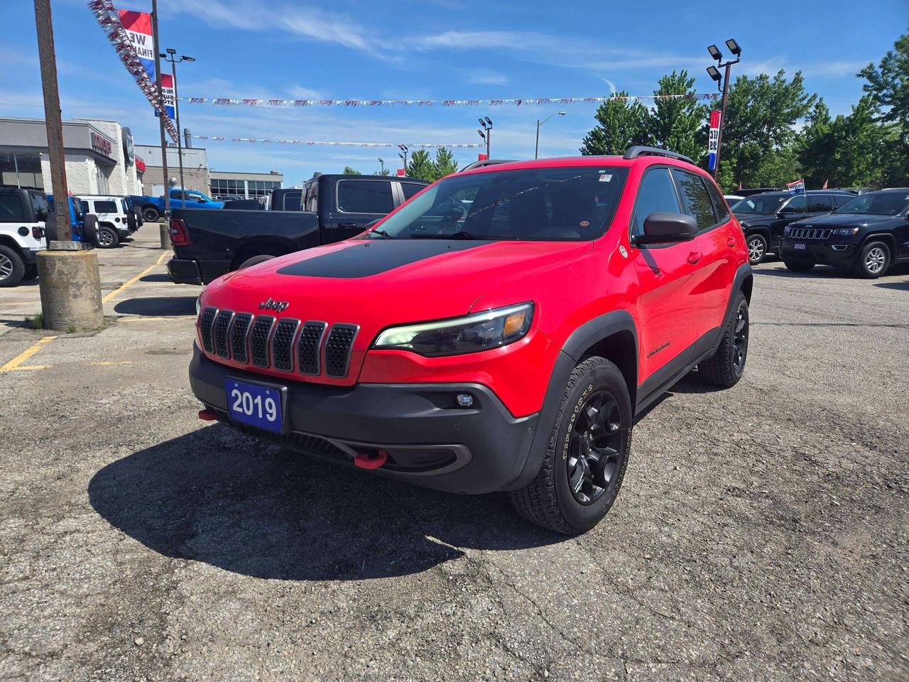 2019 Jeep Cherokee Trailhawk Elite Photo