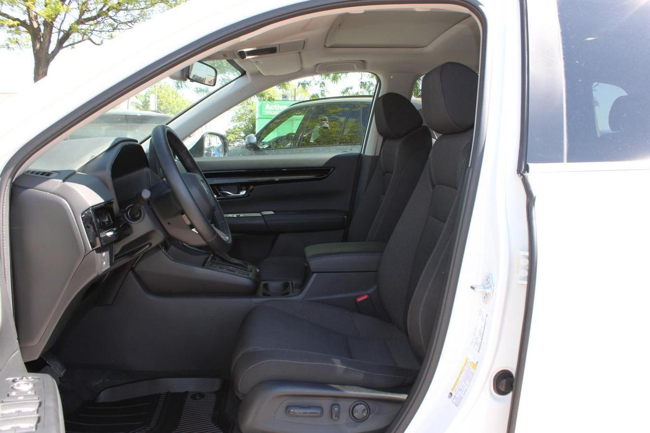 2026 Honda CR-V Sport **LowMileage**  Sunroof AppleCarPlay BkpCam Photo