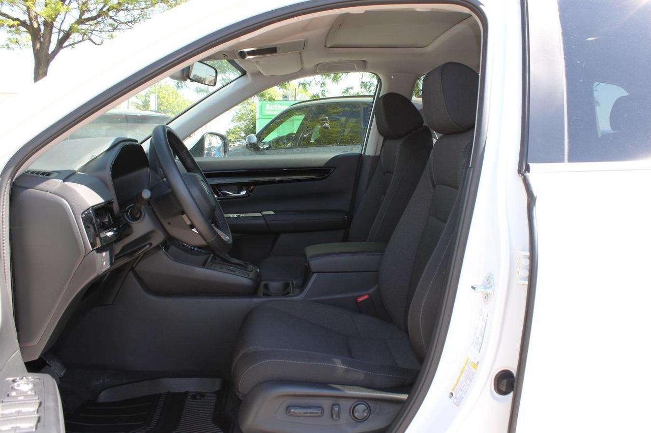 2026 Honda CR-V Sport **LowMileage**  Sunroof AppleCarPlay BkpCam Photo