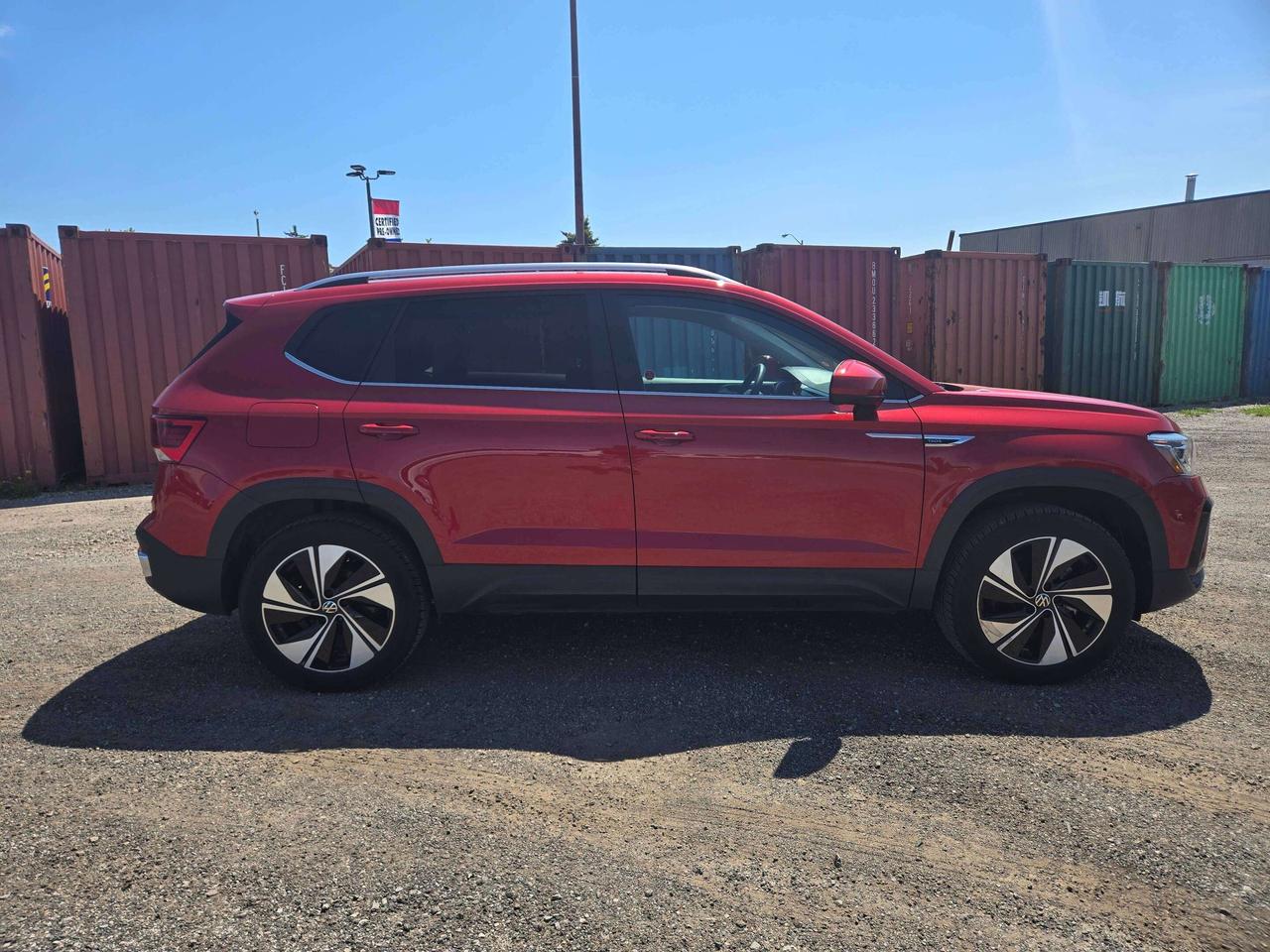 2024 Volkswagen Taos Highline Photo1
