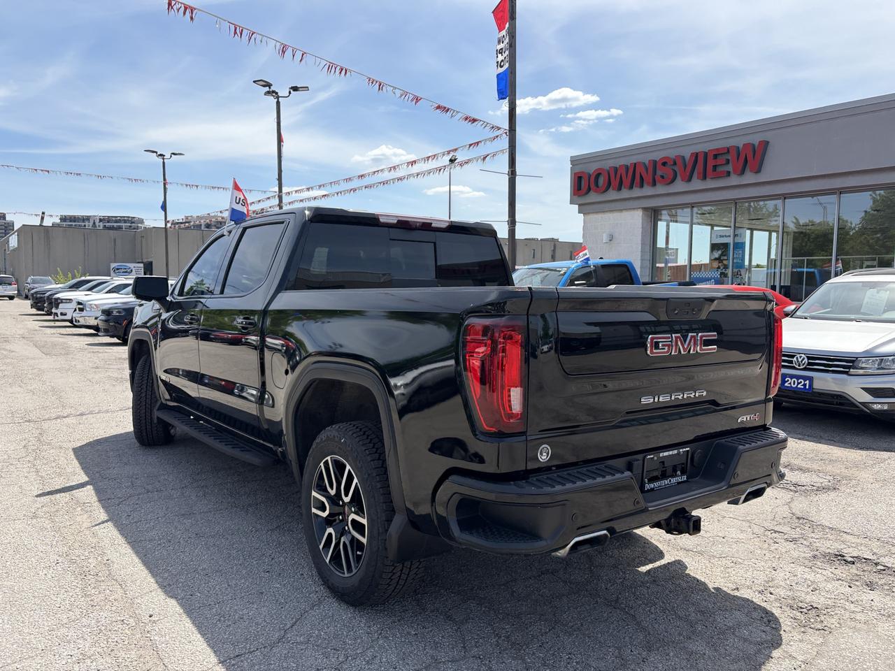 2022 GMC Sierra 1500 AT4 Photo