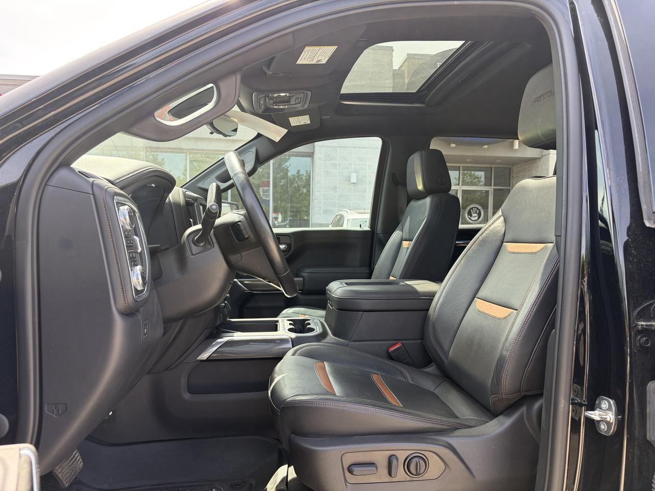 2022 GMC Sierra 1500 AT4 Photo