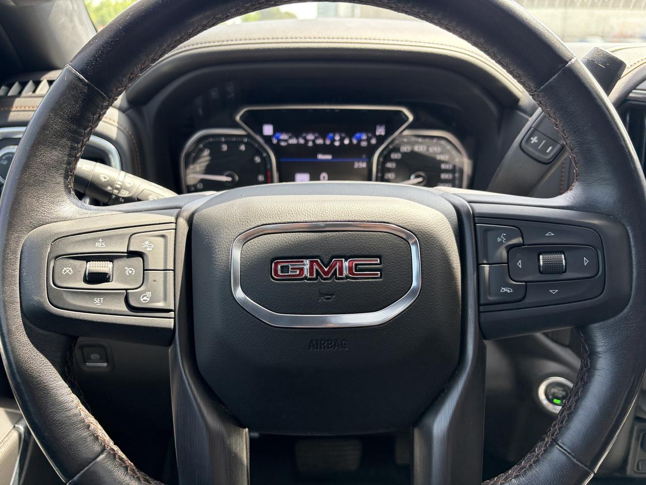 2022 GMC Sierra 1500 AT4 Photo