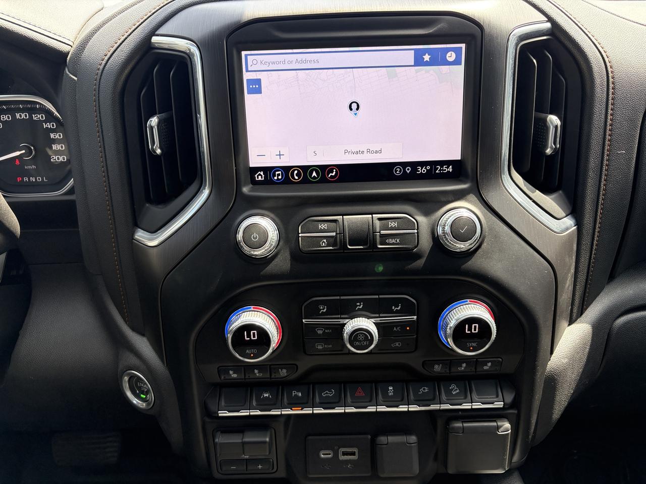 2022 GMC Sierra 1500 AT4 Photo