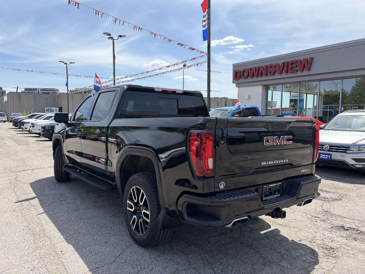 2022 GMC Sierra 1500 AT4, Running Boards, HUD, Lane Keep, Adapt. Cruise Photo
