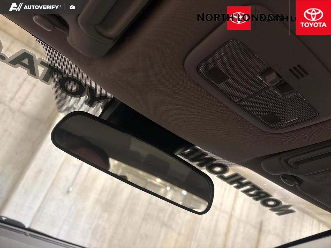 2019 Toyota Corolla SE (CVTi-S) 4dr Sedan Photo