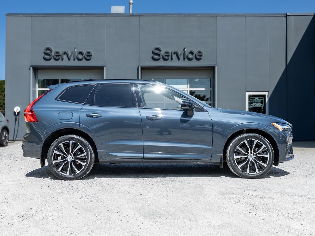 2024 Volvo XC60 B5 AWD PLUS  OFF LEASE  NO ACCIDENTS  CPO Photo4