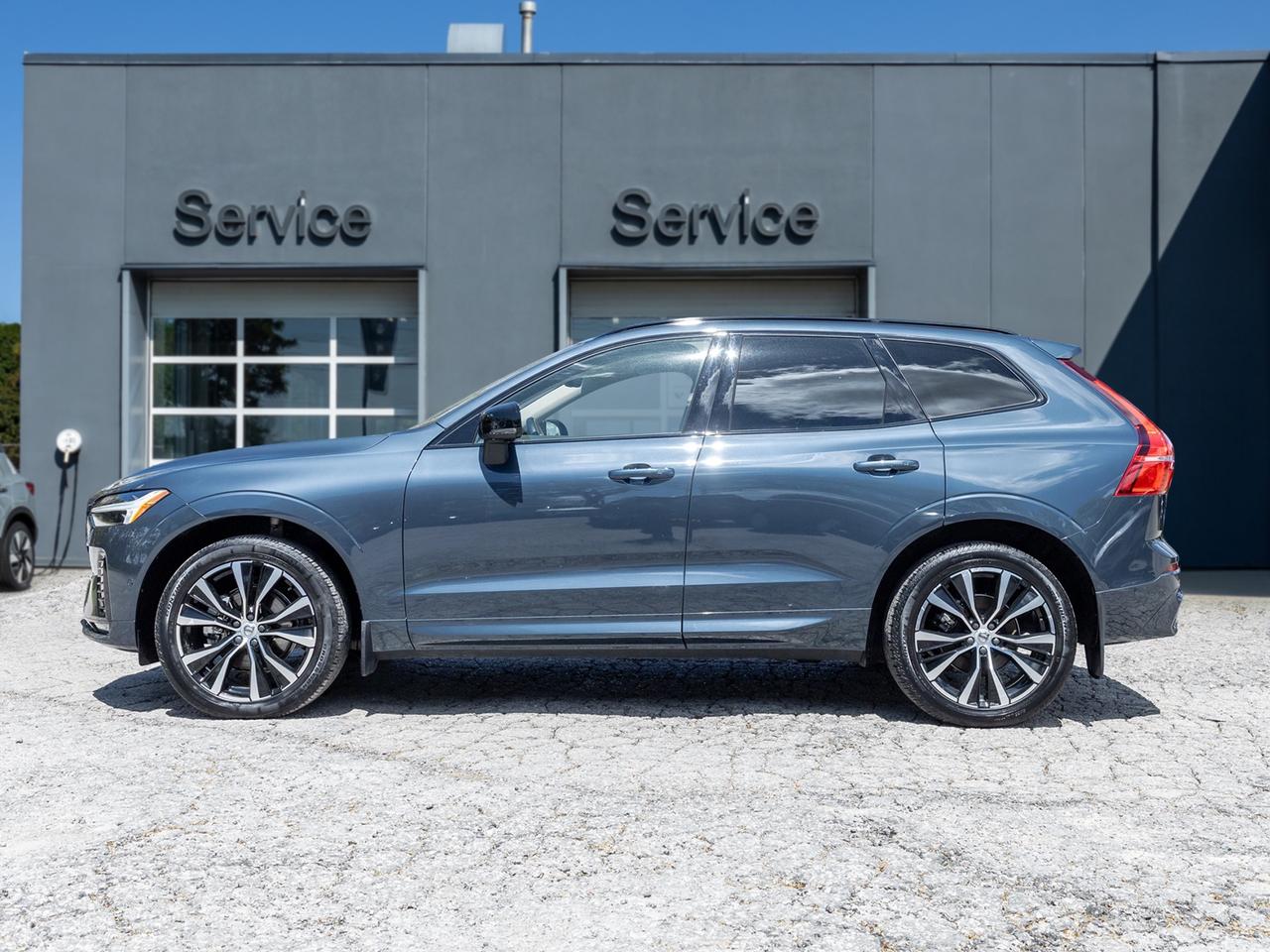 2024 Volvo XC60 B5 AWD PLUS  OFF LEASE  NO ACCIDENTS  CPO Photo2