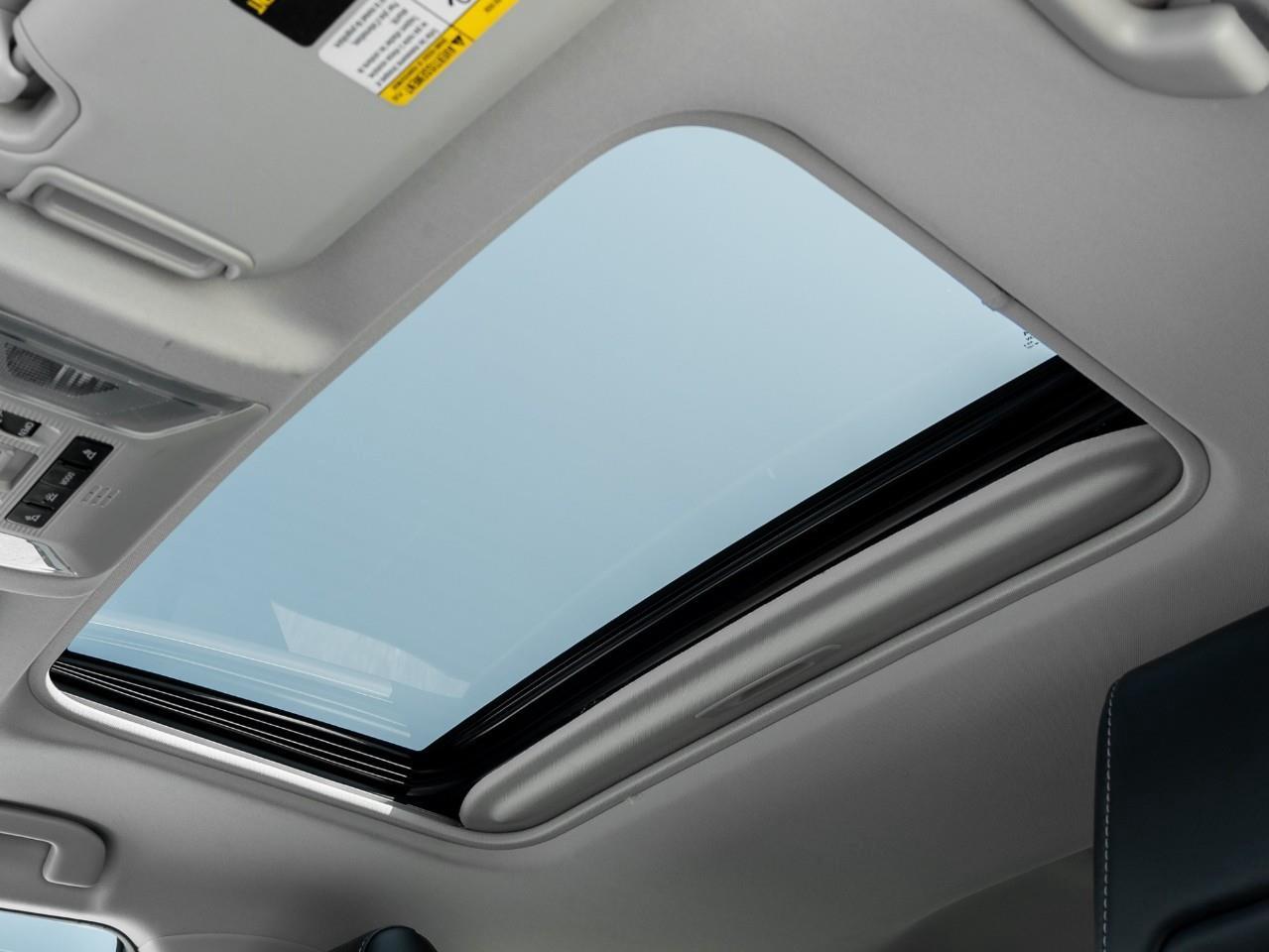 2021 Toyota RAV4 XLE 4dr All-wheel Drive Photo
