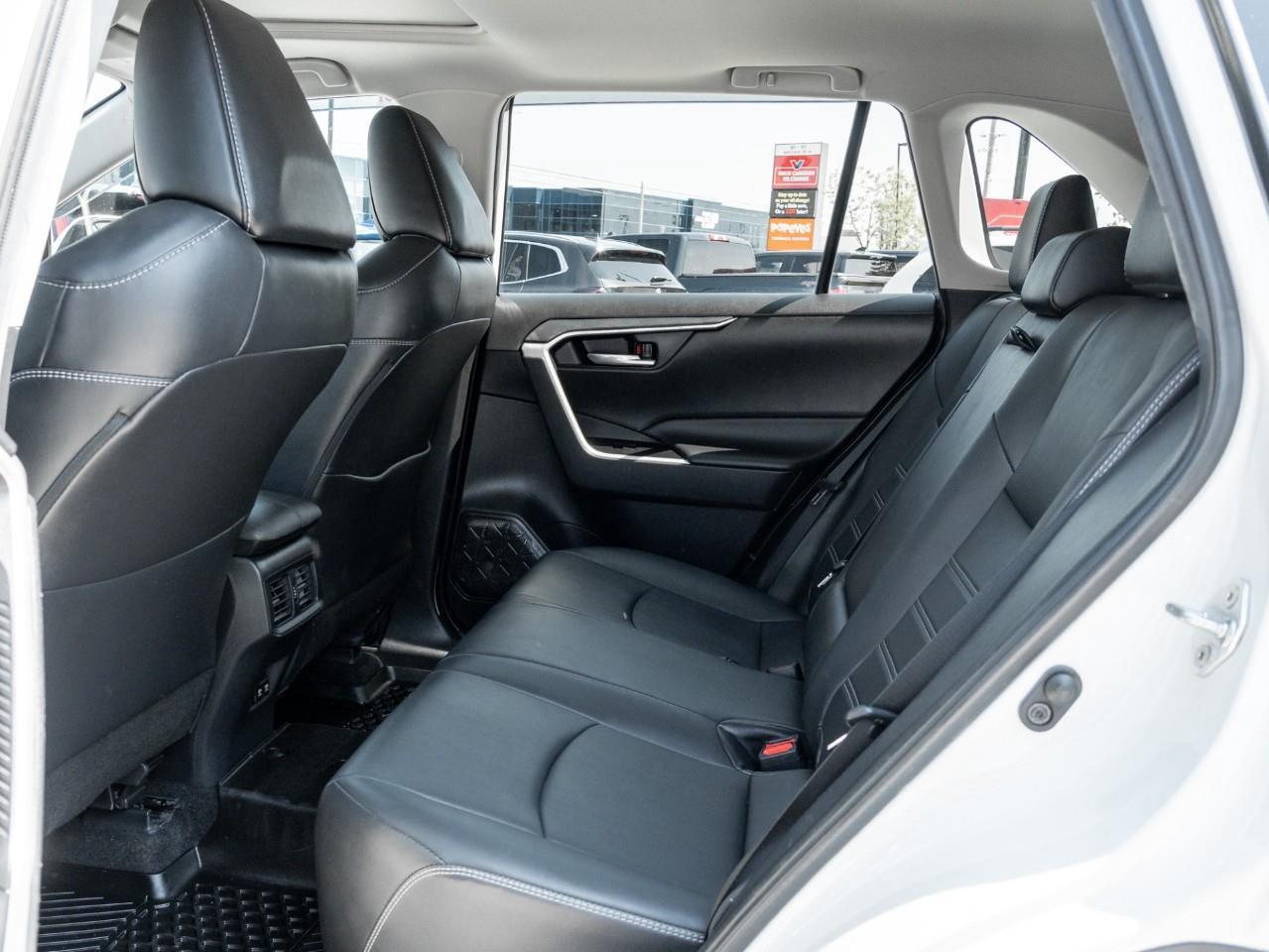 2021 Toyota RAV4 XLE 4dr All-wheel Drive Photo