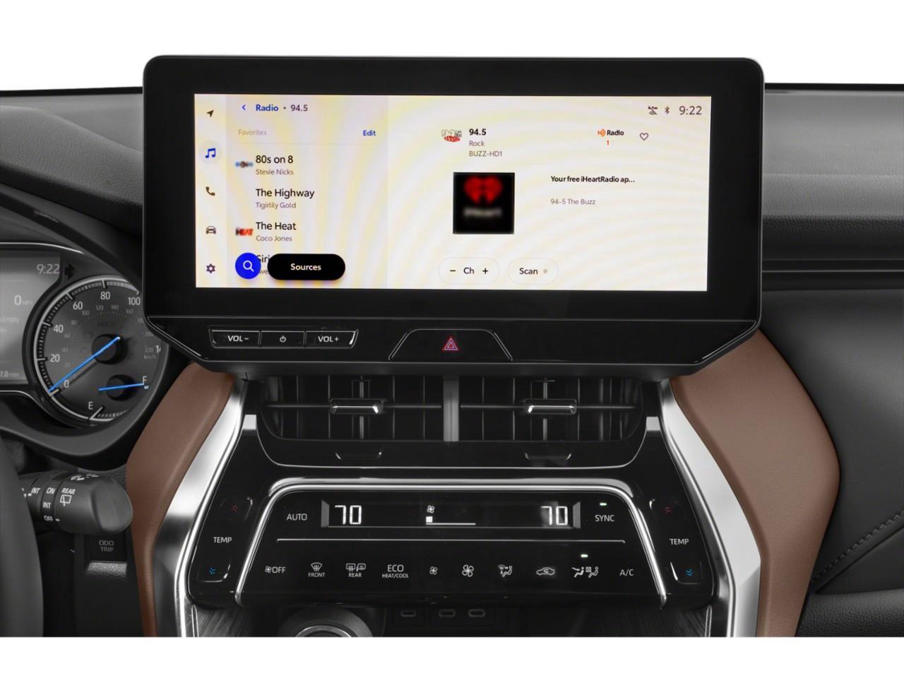 2024 Toyota Venza XLE 4dr All-Wheel Drive Photo