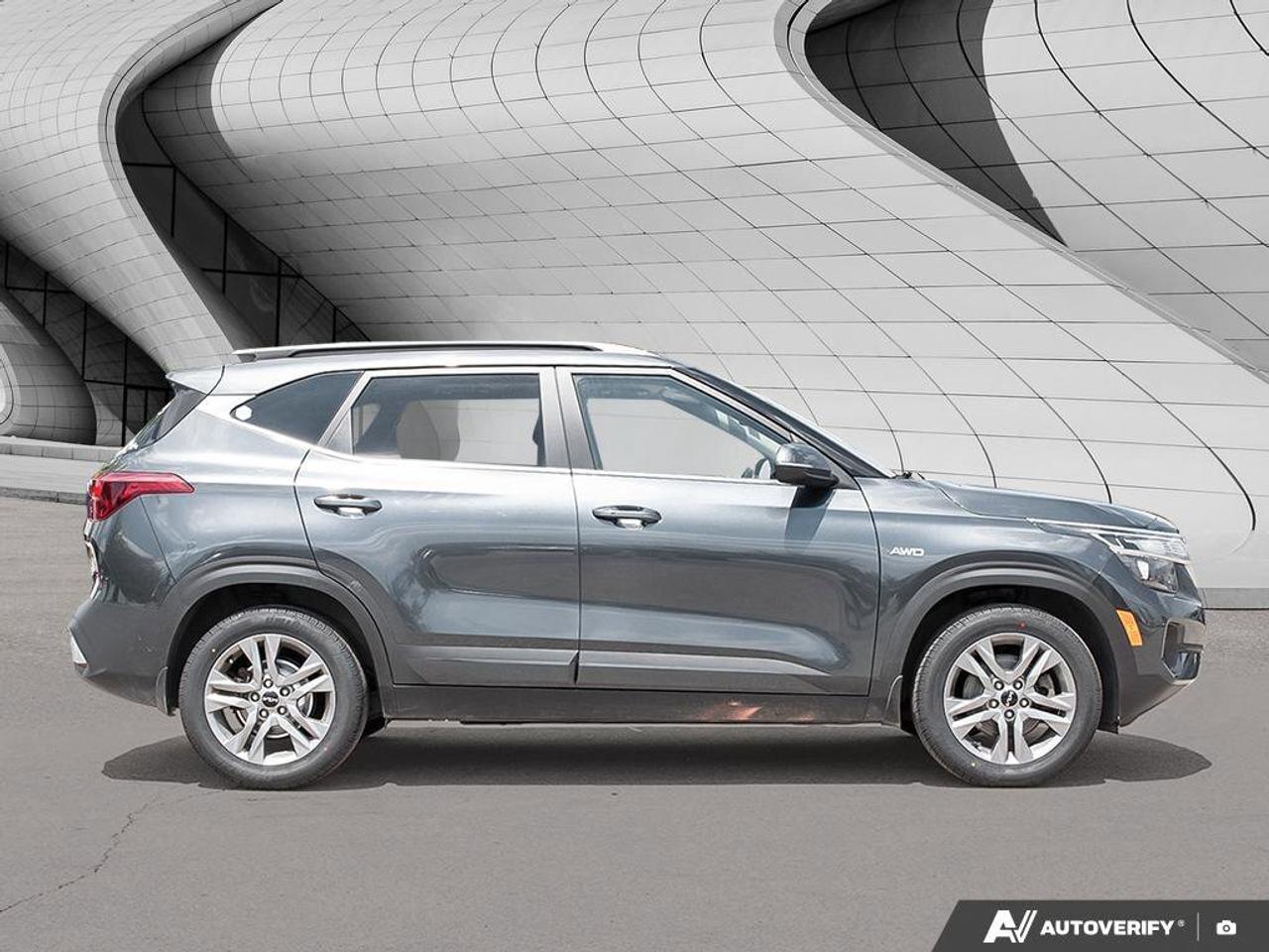 2022 Kia Seltos EX   AWD   Leather   Sunroof   Heated Steering Whe Photo