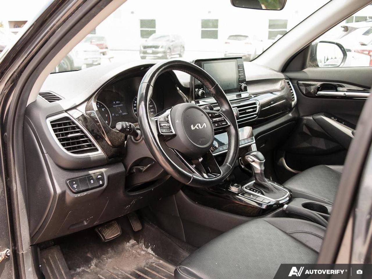 2022 Kia Seltos EX   AWD   Leather   Sunroof   Heated Steering Whe Photo