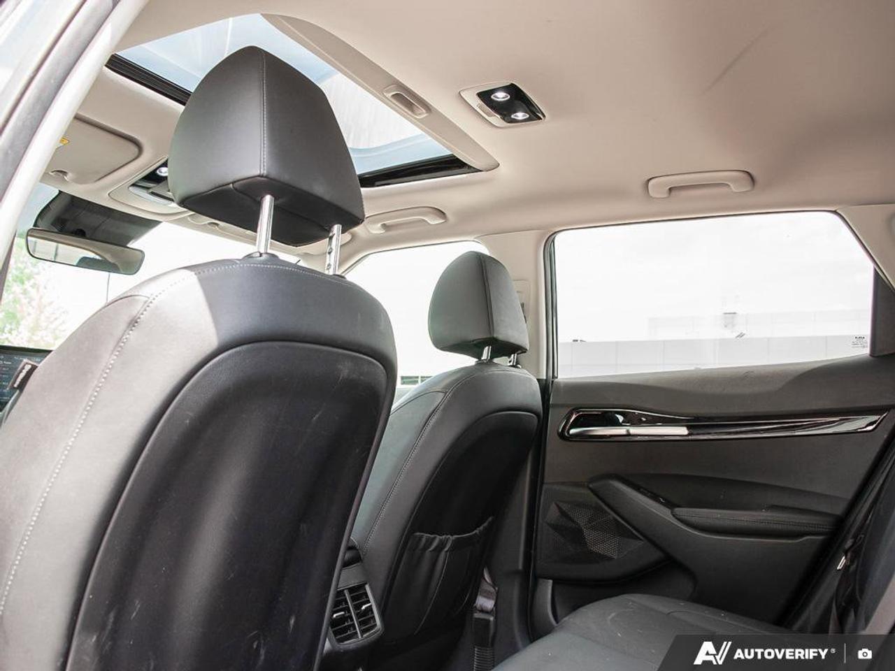2022 Kia Seltos EX   AWD   Leather   Sunroof   Heated Steering Whe Photo