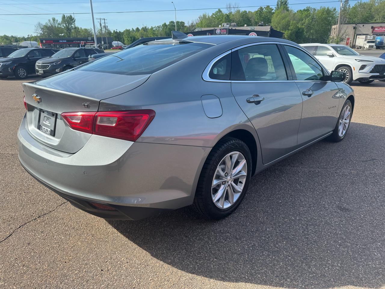 2024 Chevrolet Malibu 1LT 4dr Sedan Photo4