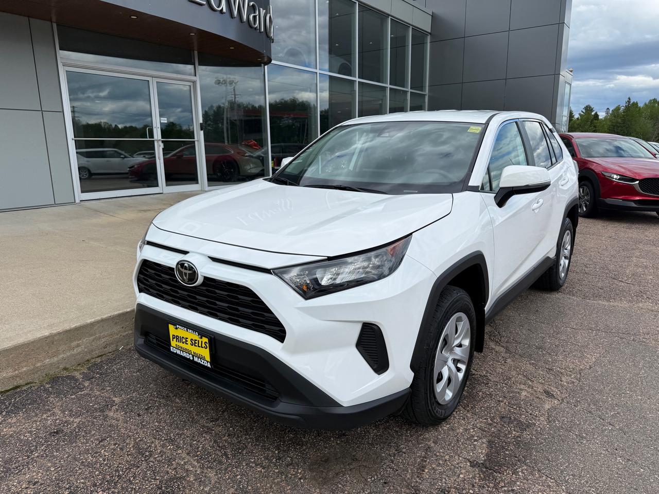 2025 Toyota RAV4 LE 4dr All-wheel Drive Photo