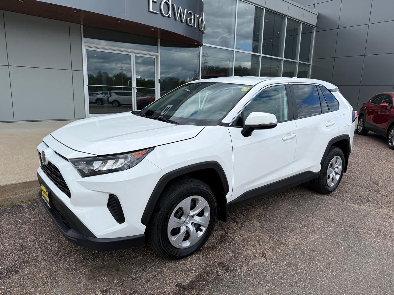 2025 Toyota RAV4 LE 4dr All-wheel Drive Photo3