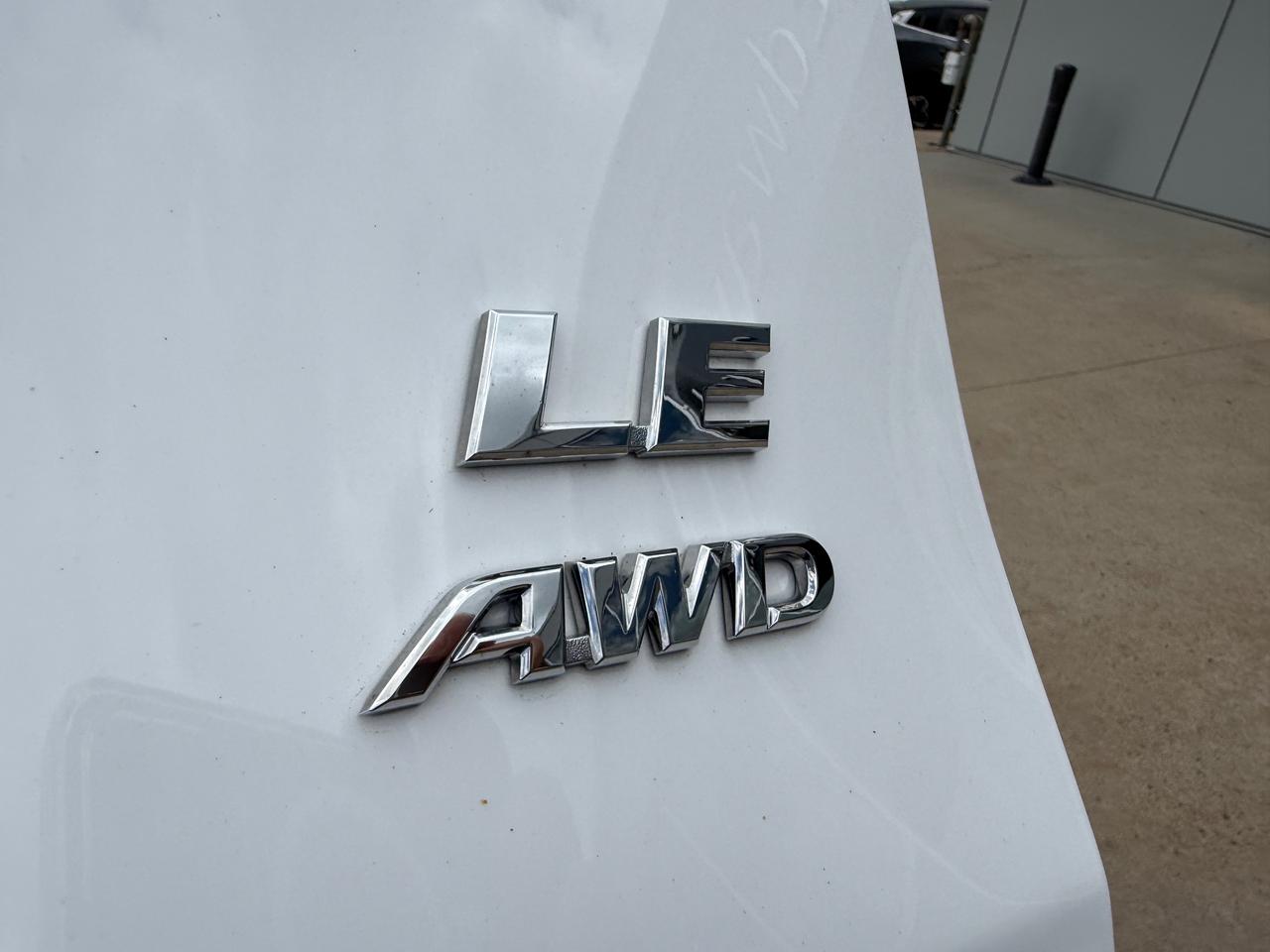 2025 Toyota RAV4 LE 4dr All-wheel Drive Photo