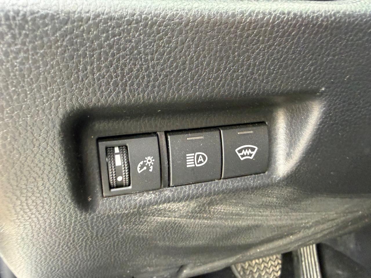 2025 Toyota RAV4 LE 4dr All-wheel Drive Photo