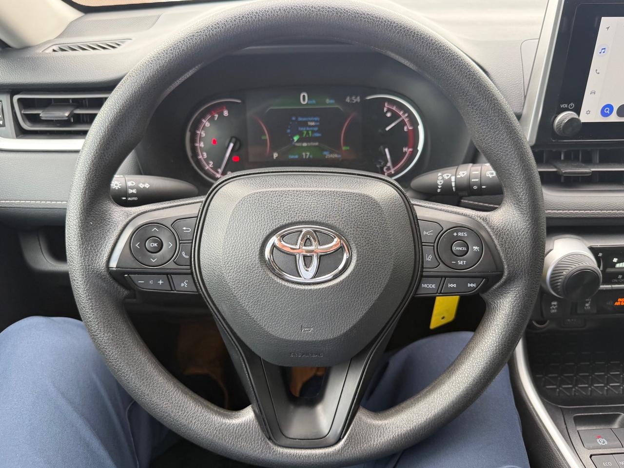 2025 Toyota RAV4 LE 4dr All-wheel Drive Photo