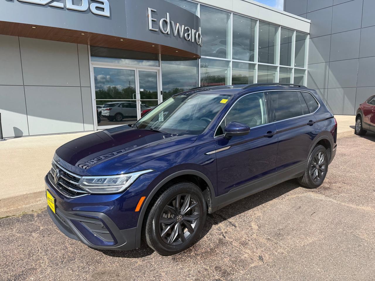 2024 Volkswagen Tiguan Comfortline 4dr All-wheel Drive 4MOTION Photo