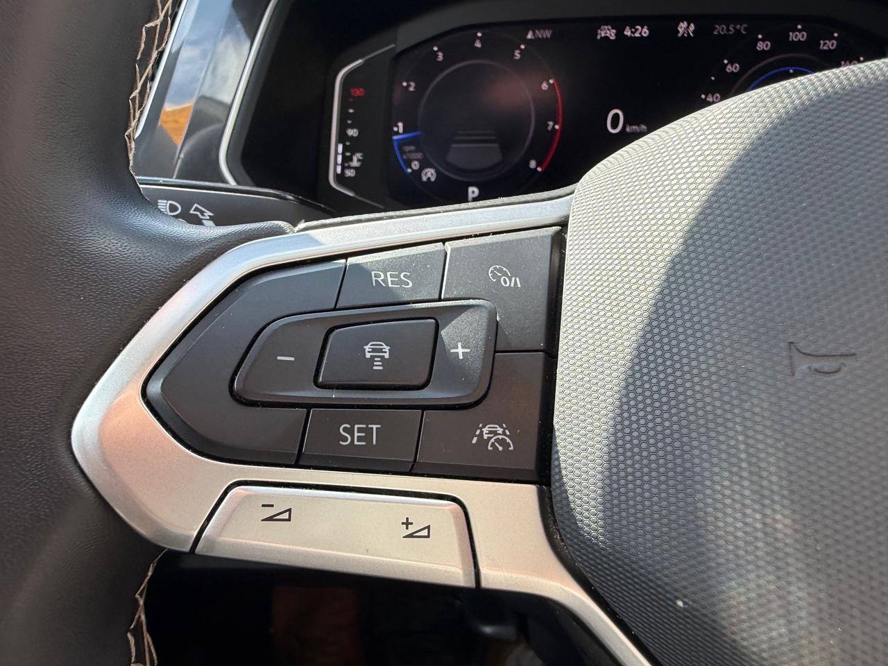 2024 Volkswagen Tiguan Comfortline 4dr All-wheel Drive 4MOTION Photo
