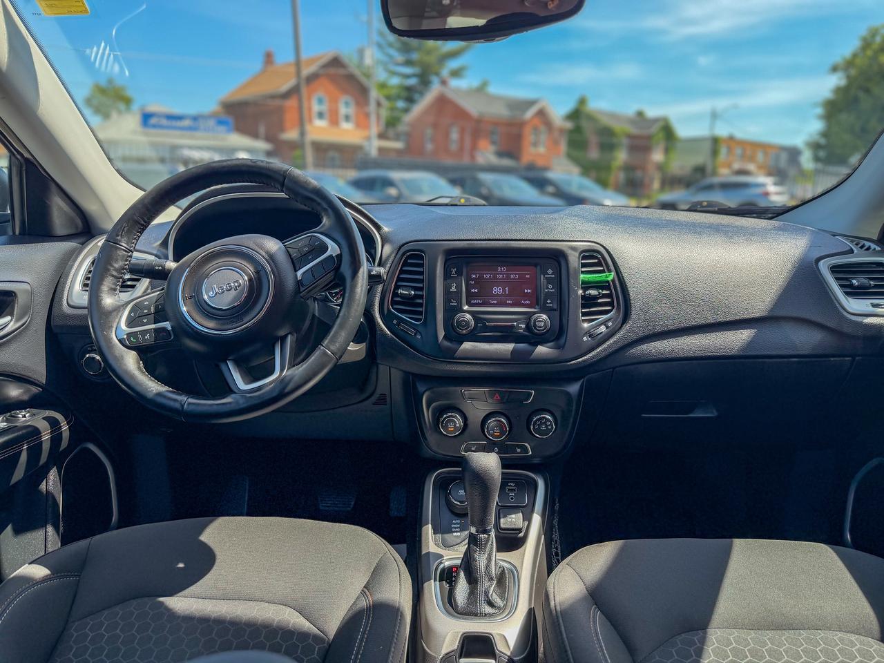 2018 Jeep Compass Sport/4X4/REMOTE/LOW KM/NO ACCIDENTS/PUSH START Photo