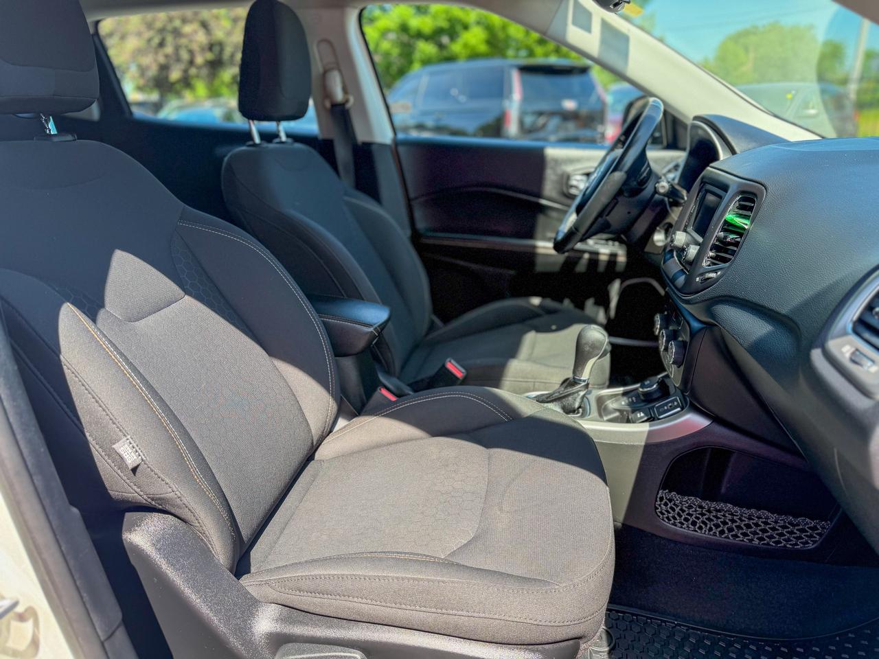 2018 Jeep Compass Sport/4X4/REMOTE/LOW KM/NO ACCIDENTS/PUSH START Photo