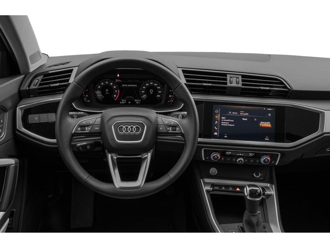 2022 Audi Q3 40 Komfort 4dr All-Wheel Drive quattro Sport Utility Photo3