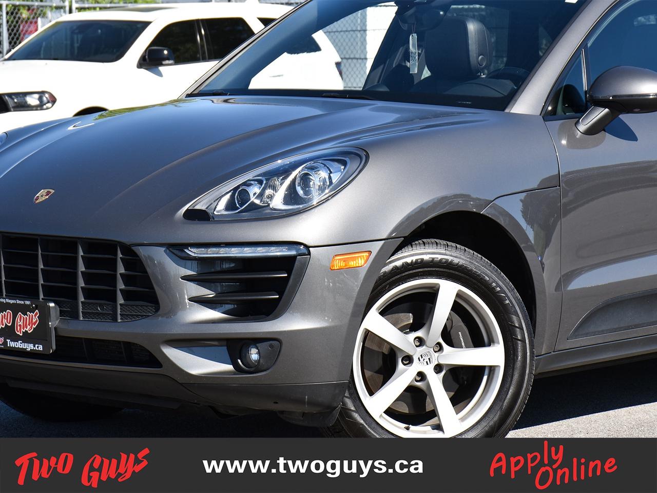 2018 Porsche Macan AWD Panoroof Leather/Suede Interior Back Up Camera Photo