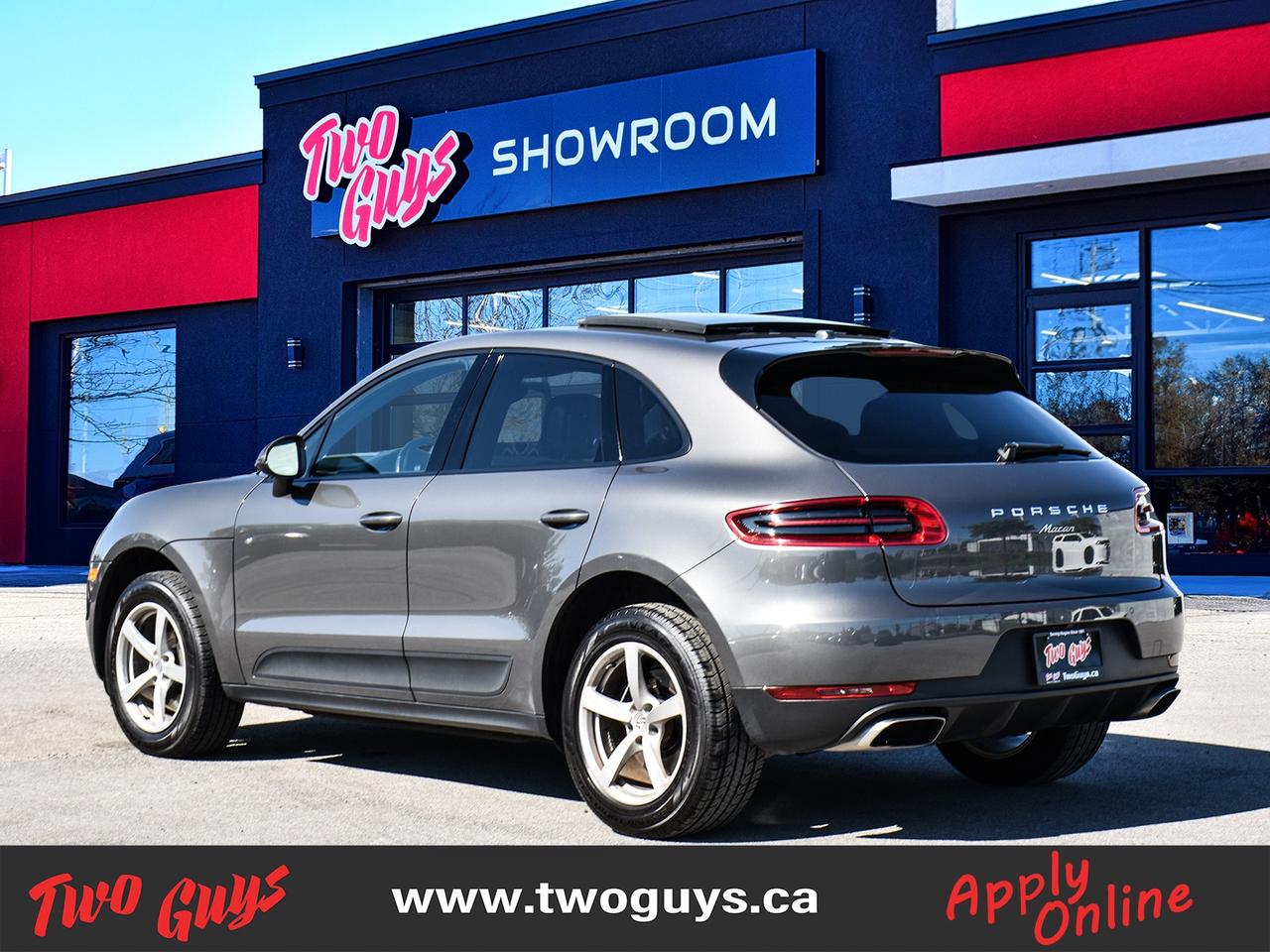 2018 Porsche Macan AWD Panoroof Leather/Suede Interior Back Up Camera Photo