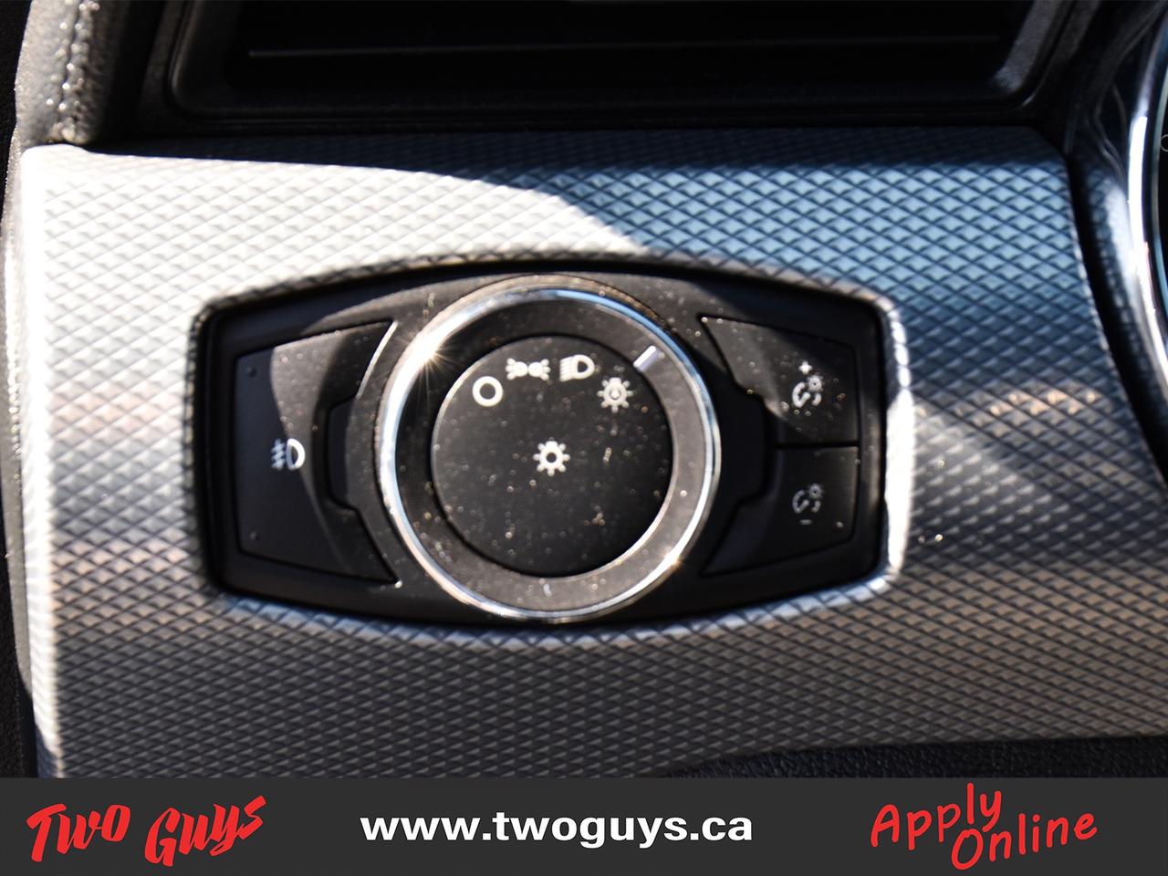 2017 Ford Mustang 2dr Fastback GT Premium Back Up Camera Photo