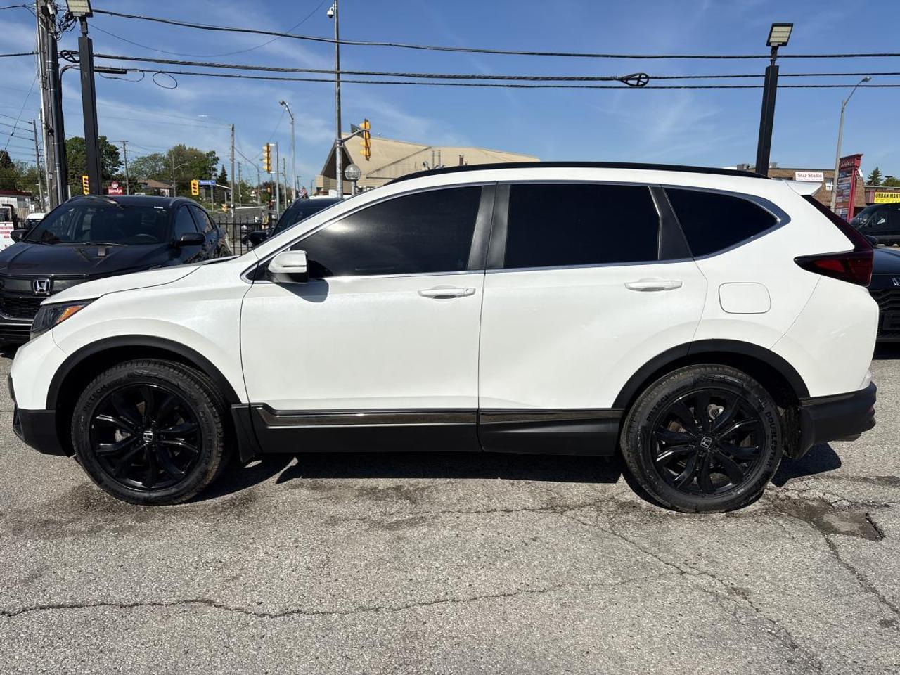 2020 Honda CR-V Black Edition Photo4