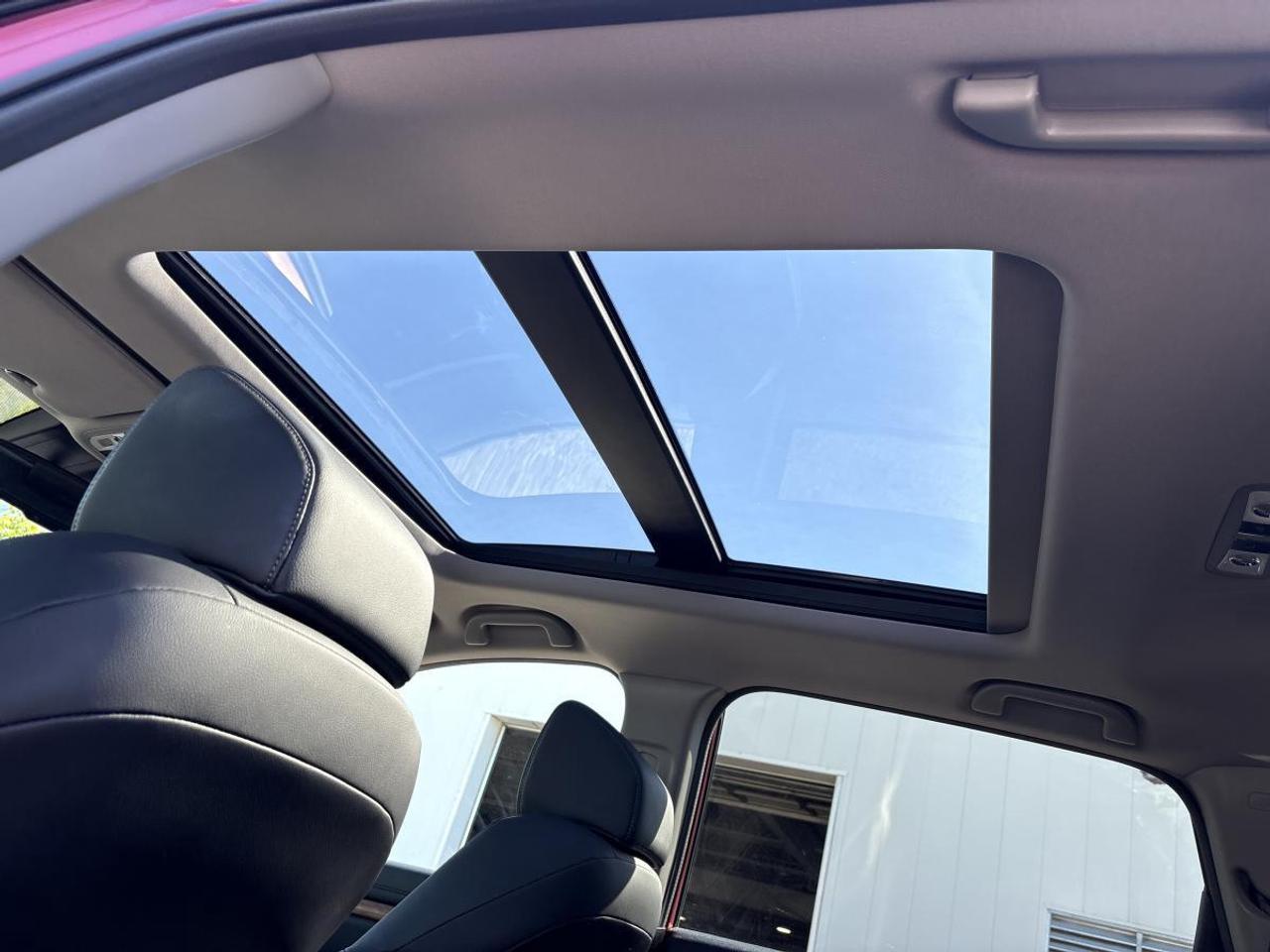 2022 Honda CR-V Touring Honda Certified With 7YR/160K Warranty Photo
