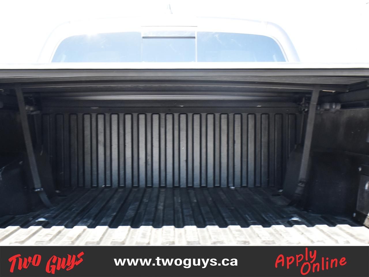 2021 Toyota Tacoma TRD Sport 4x4 Double Cab Auto Nav Back Up Cam Photo