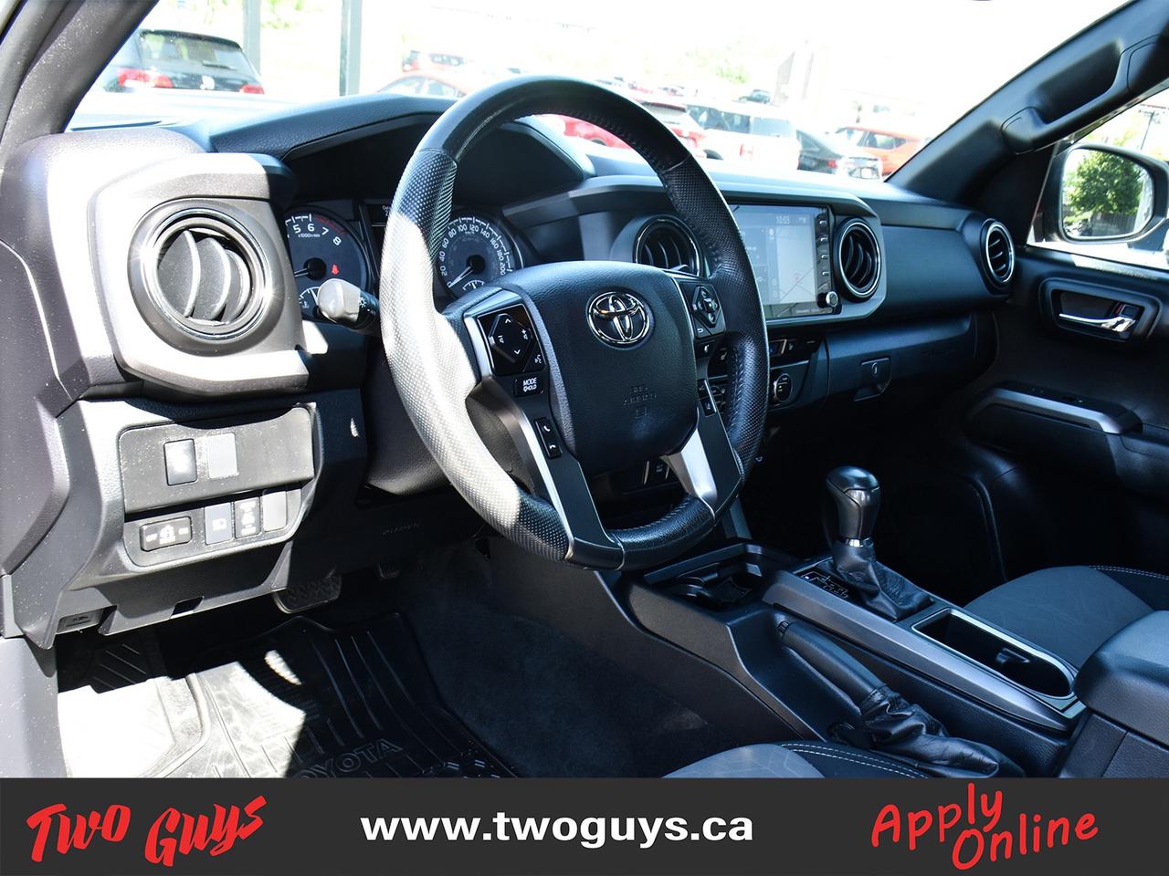 2021 Toyota Tacoma TRD Sport 4x4 Double Cab Auto Nav Back Up Cam Photo