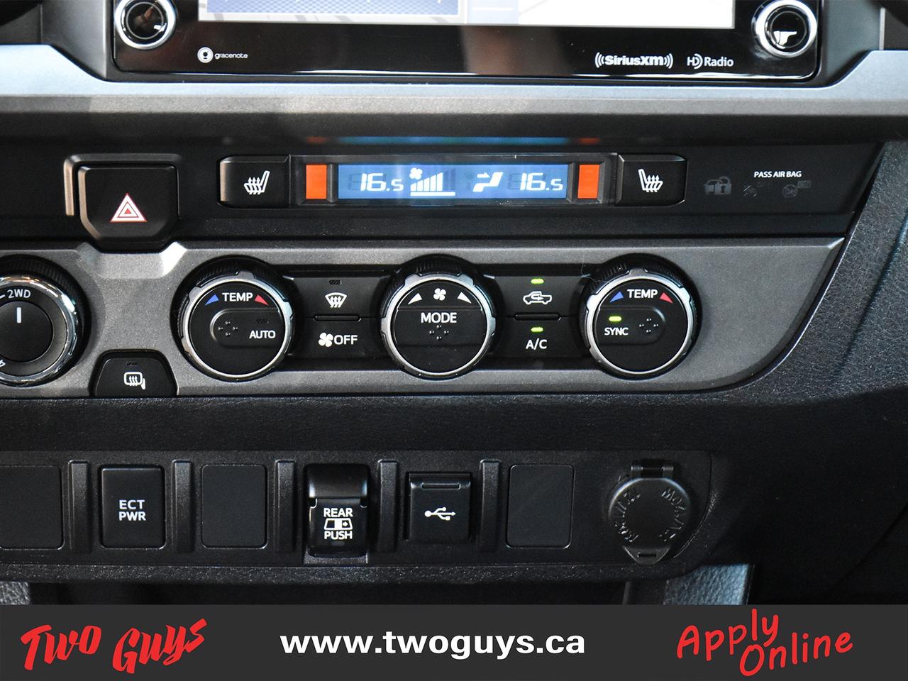 2021 Toyota Tacoma TRD Sport 4x4 Double Cab Auto Nav Back Up Cam Photo