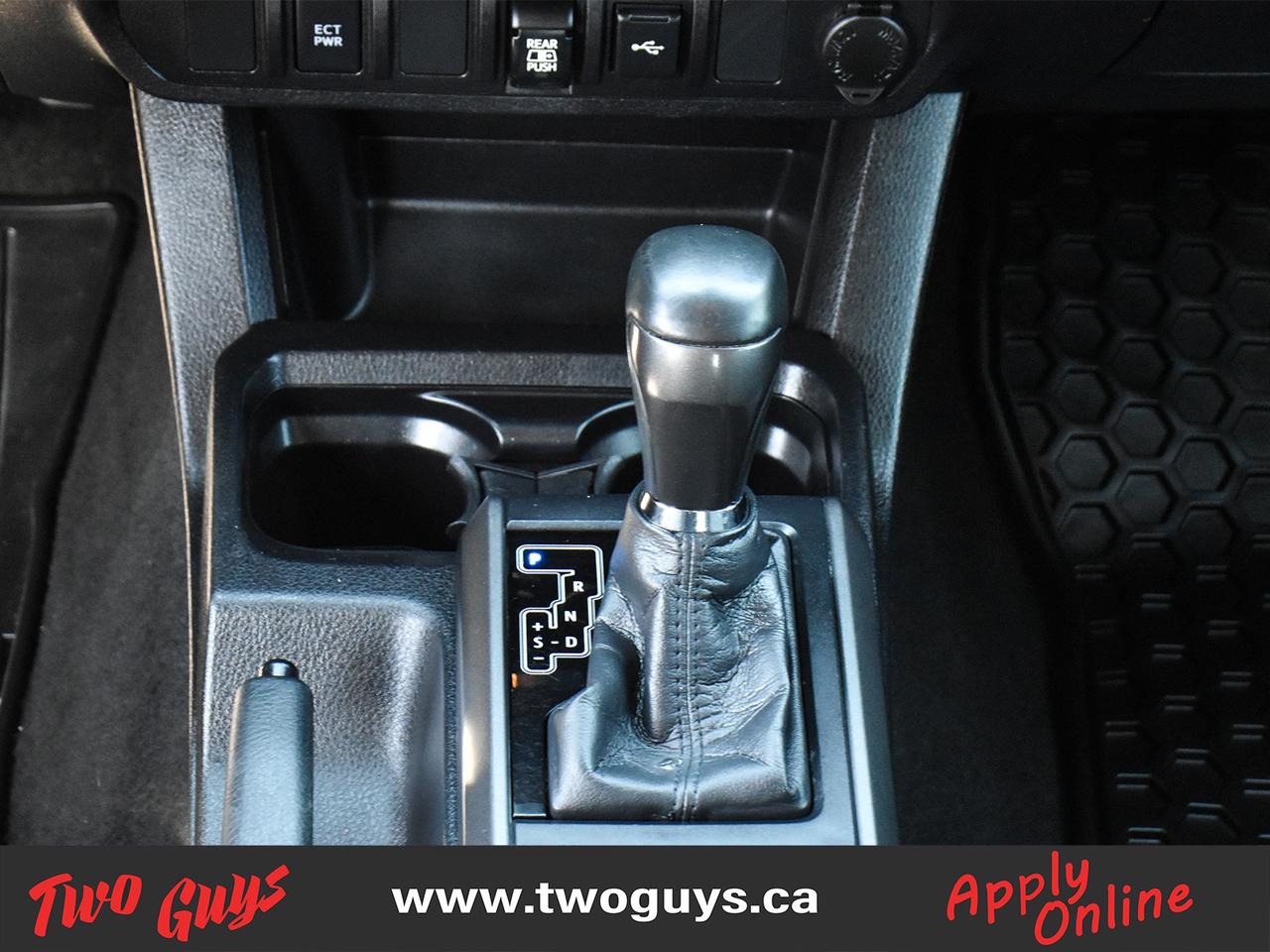 2021 Toyota Tacoma TRD Sport 4x4 Double Cab Auto Nav Back Up Cam Photo