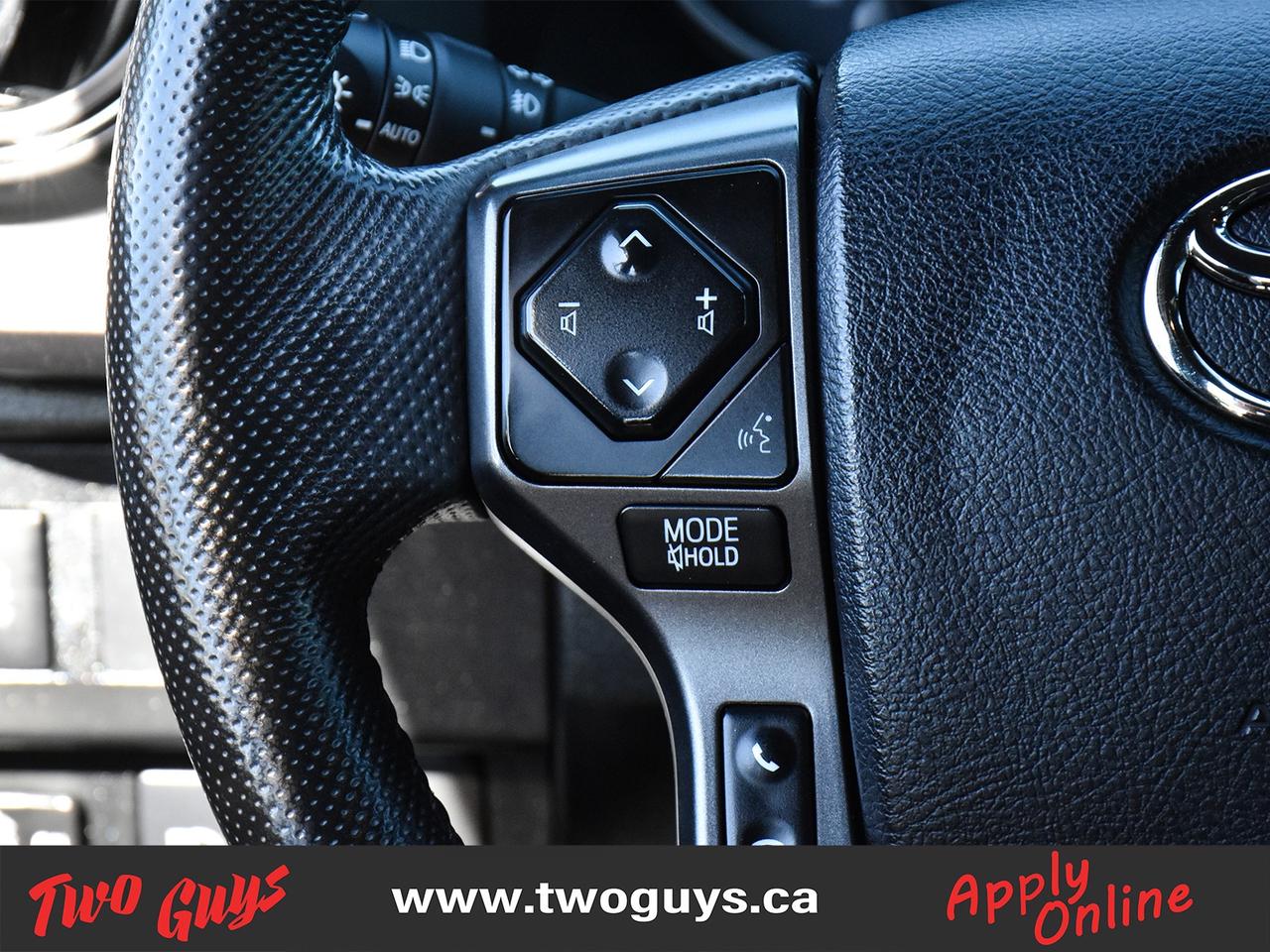 2021 Toyota Tacoma TRD Sport 4x4 Double Cab Auto Nav Back Up Cam Photo